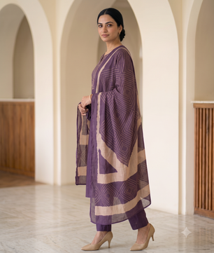 Luxury Ethnic 3-Piece Kurta Set for Women