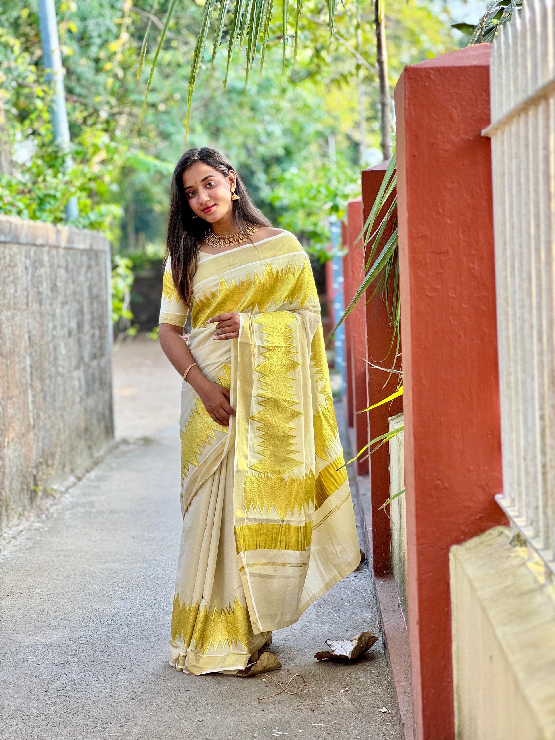 ECG GOLDEN TISSUE SAREE