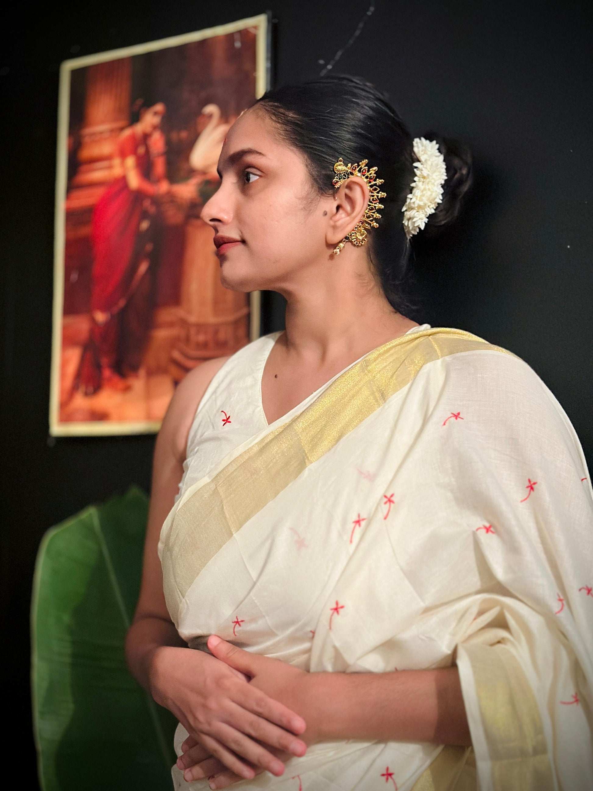 Small Techipoo embroidery saree