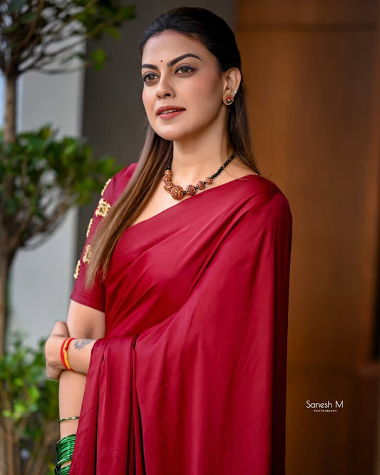 Anushree plain model silk with zari pall