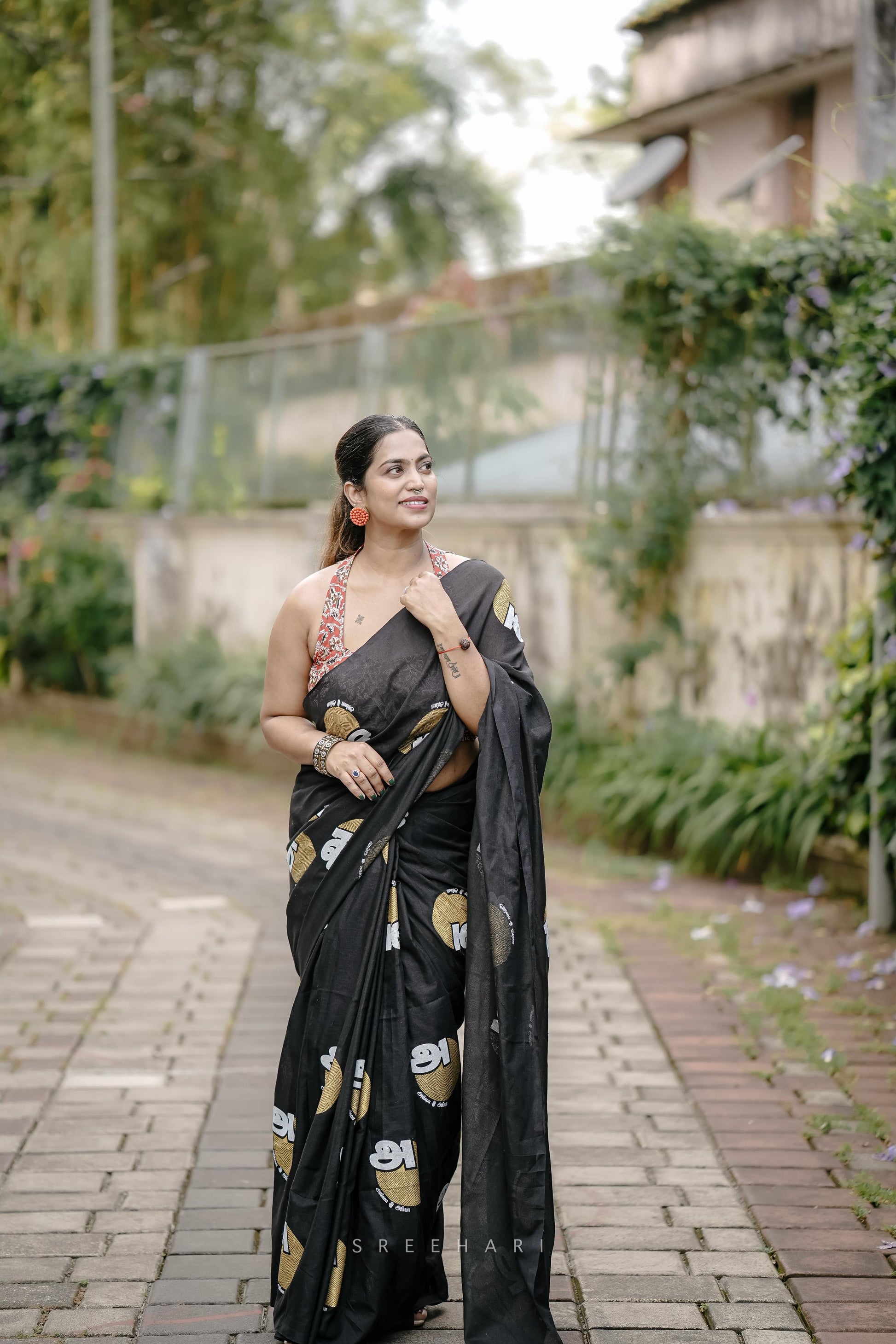 Achan Amma Tamil & Malayalam Sarees.