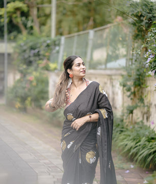 Achan Amma Tamil & Malayalam Sarees.
