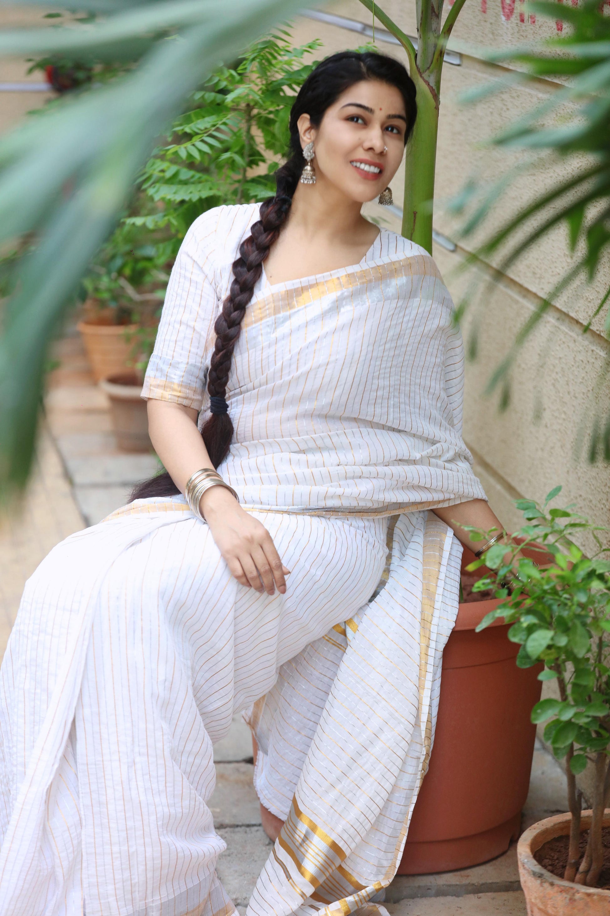 Silver gold cotton ready to wear and normal saree
