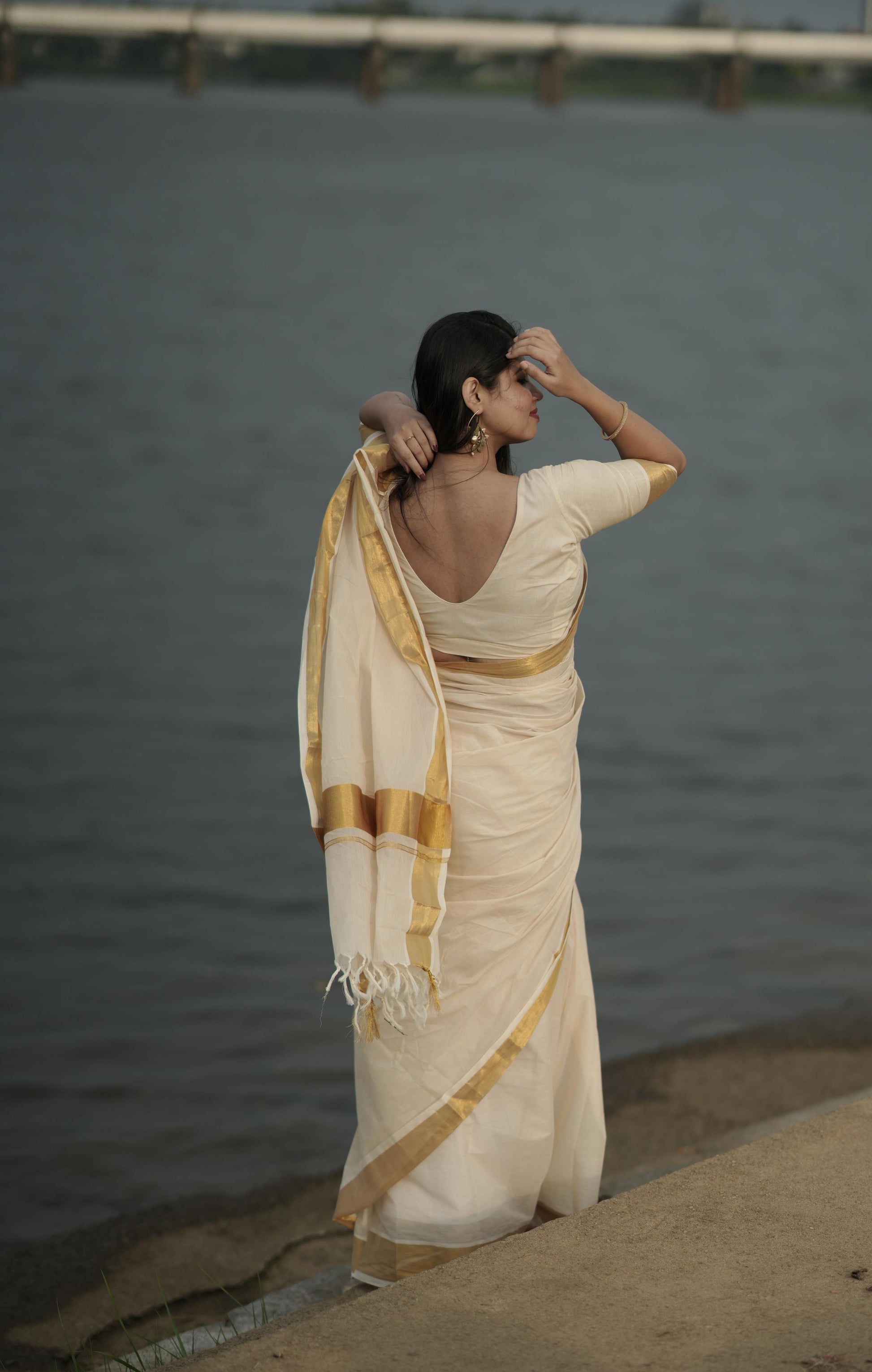 Swarnam - Golden Foil Kasavu Set mundu