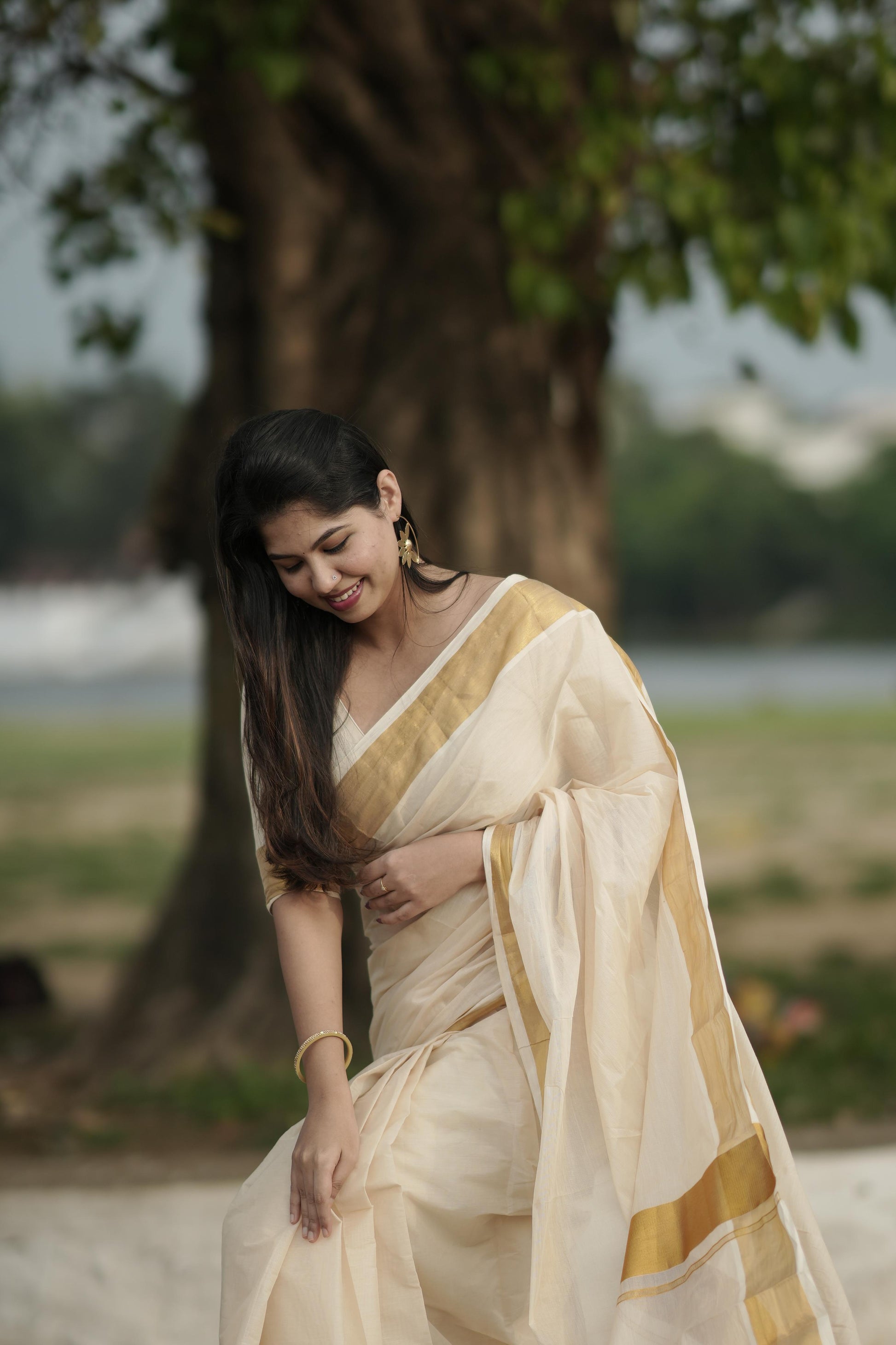 Swarnam - Golden Foil Kasavu Set mundu
