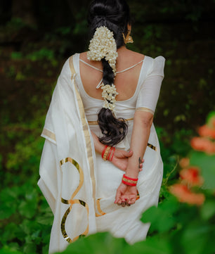 golden foil eight design saree