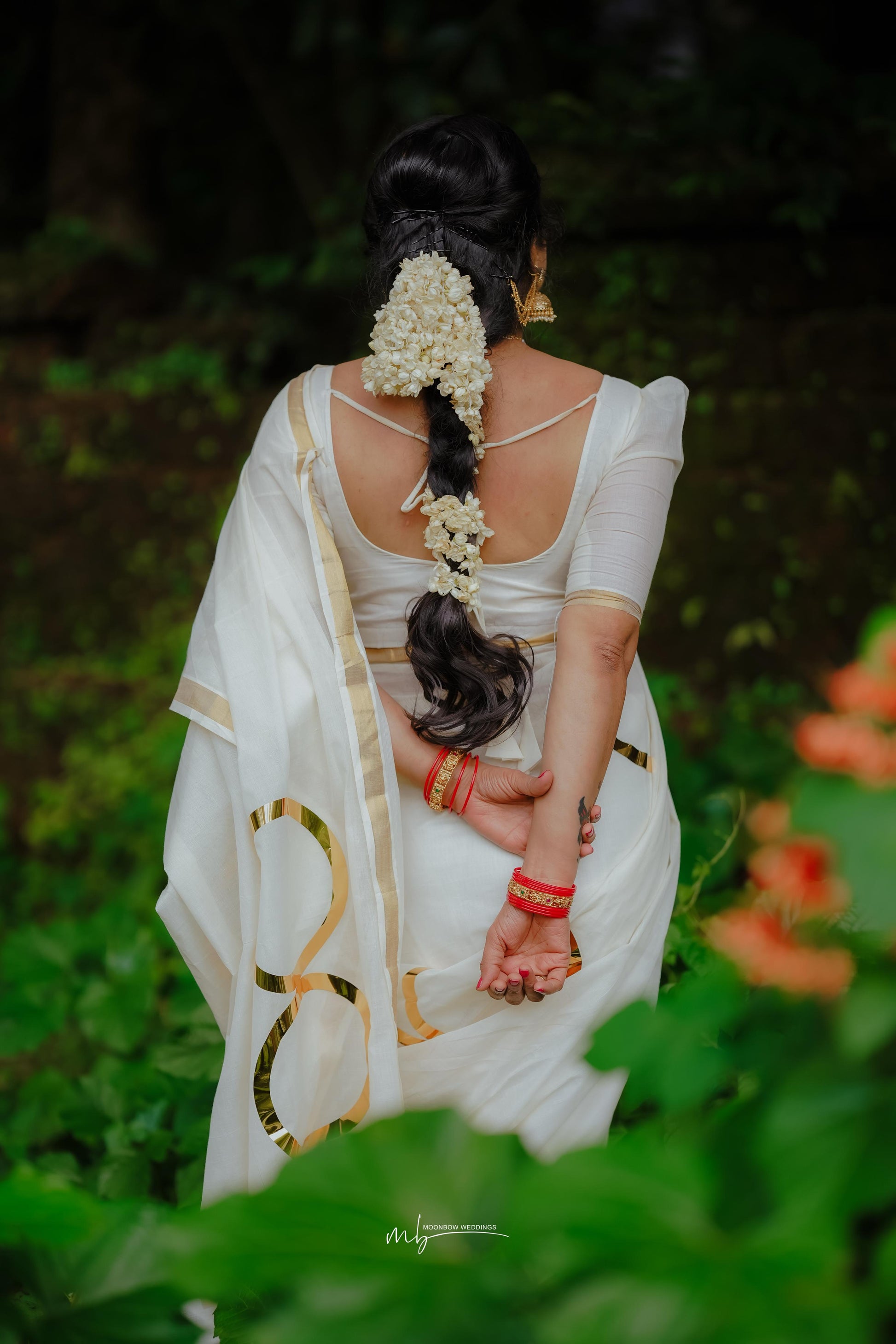 golden foil eight design saree