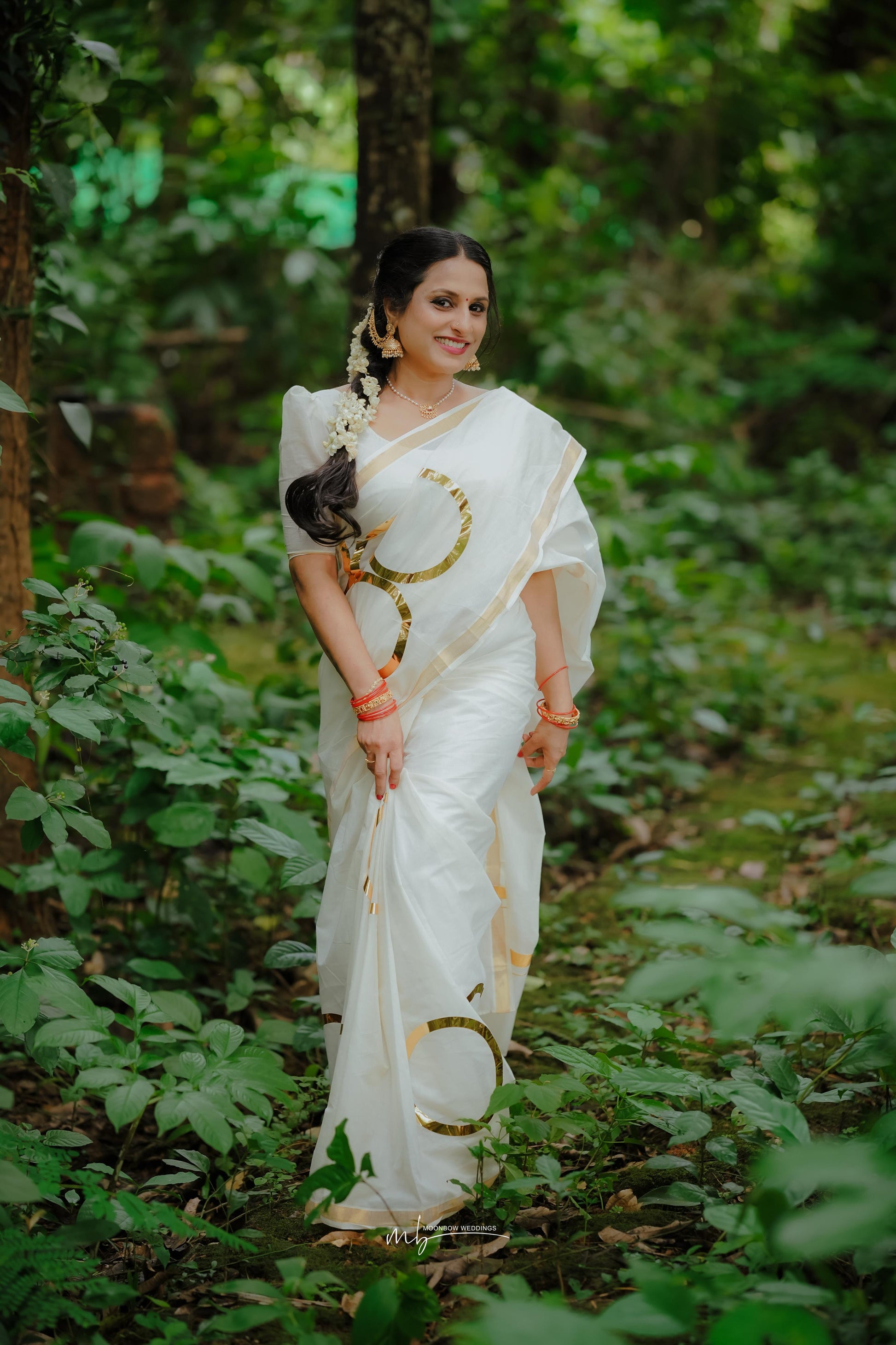 golden foil eight design saree