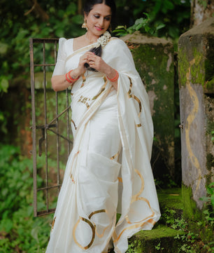 golden foil eight design saree