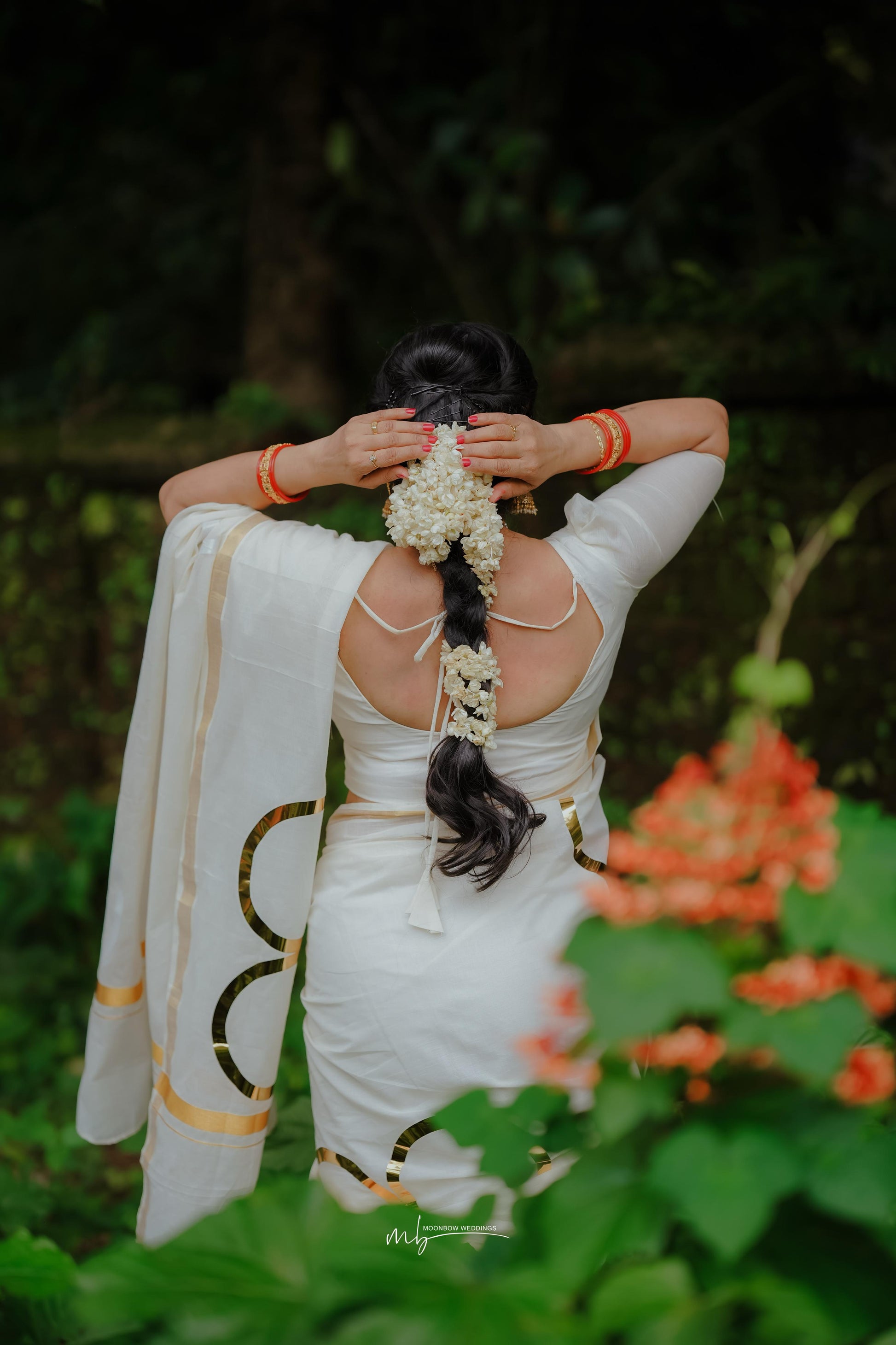 golden foil eight design saree