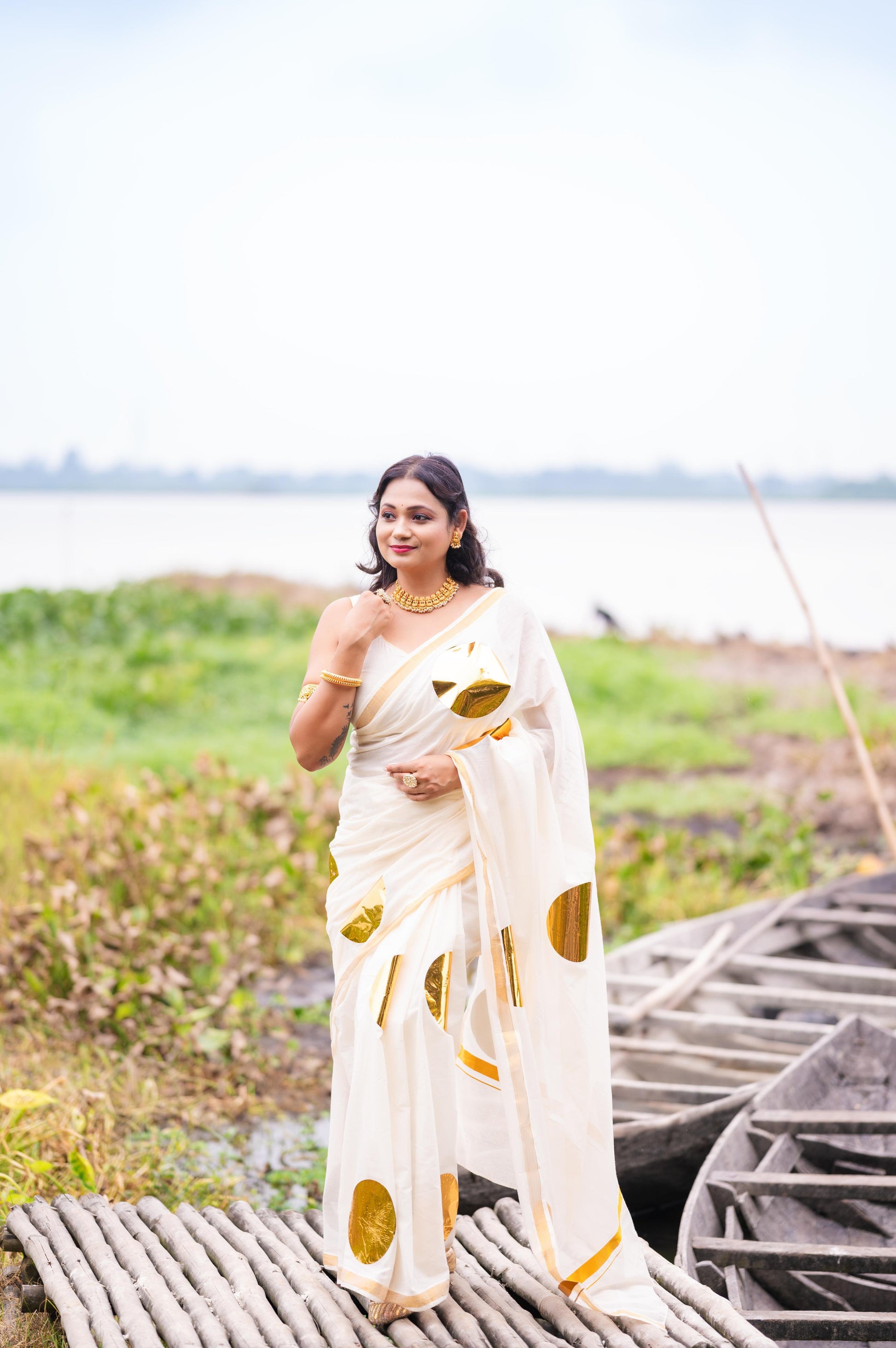 Golden Foil Round Design Saree