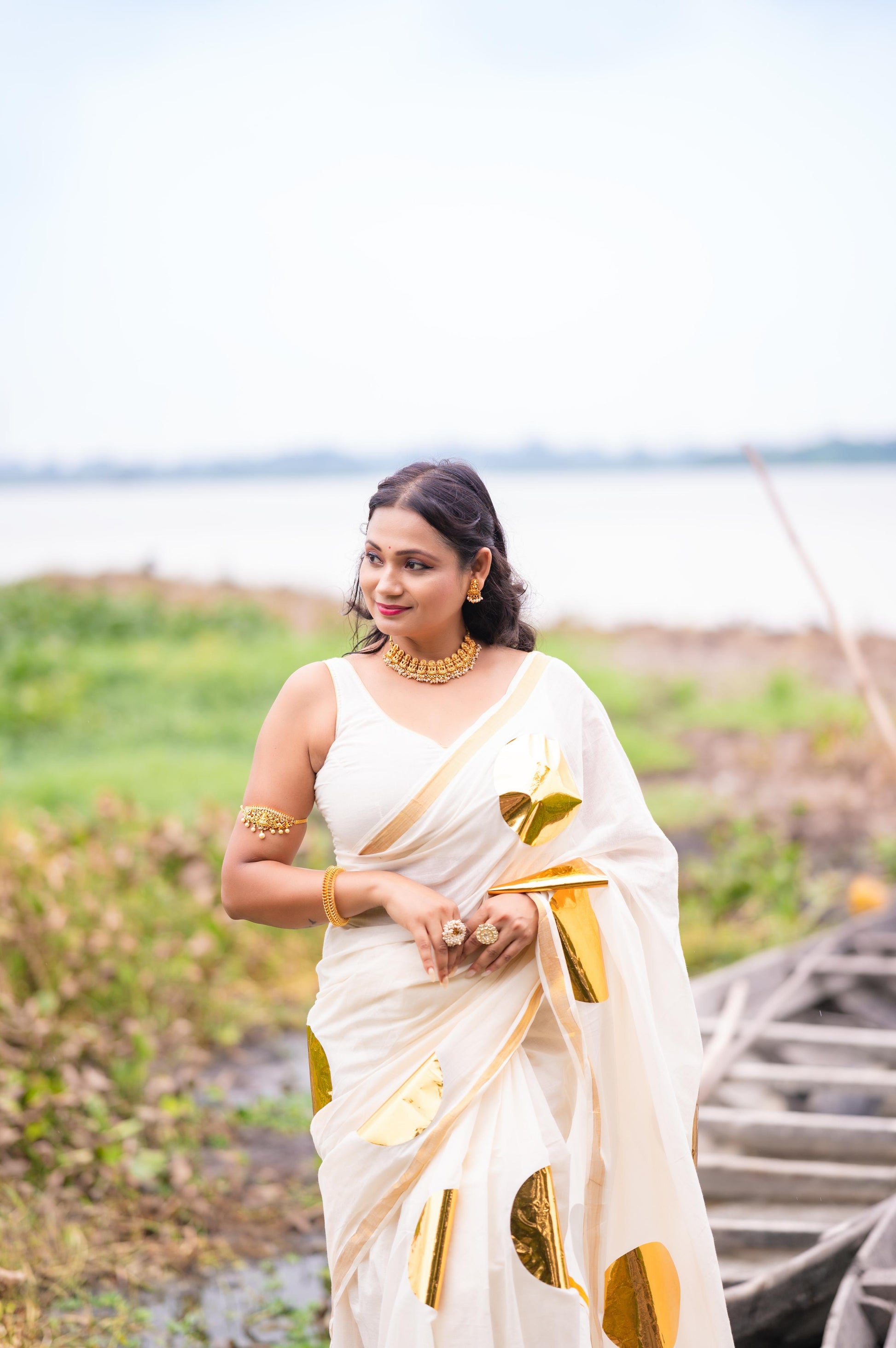 Golden Foil Round Design Saree