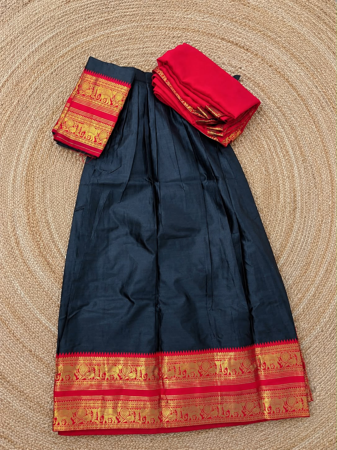 Chettinad Big border Davani