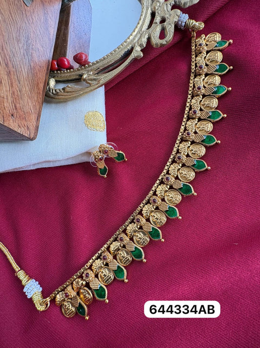 Vaibhavam choker