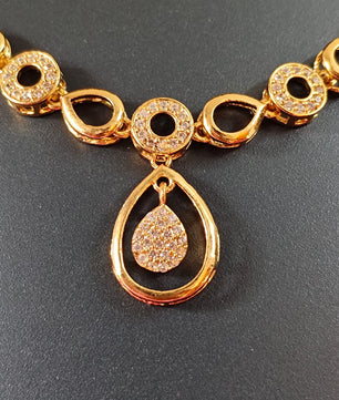 Palakka neclace with stone
