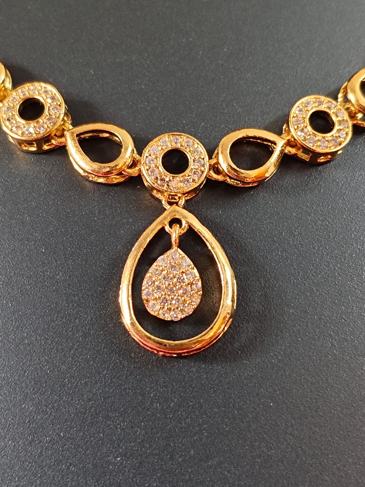 Palakka neclace with stone