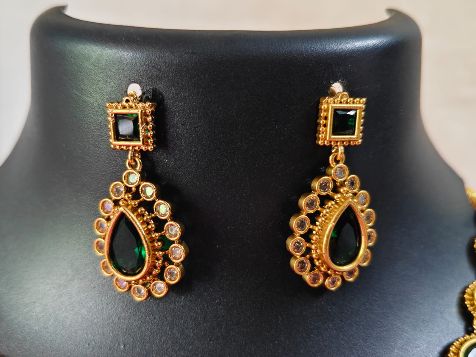 Beautifull AD stone Emarald premium neklace