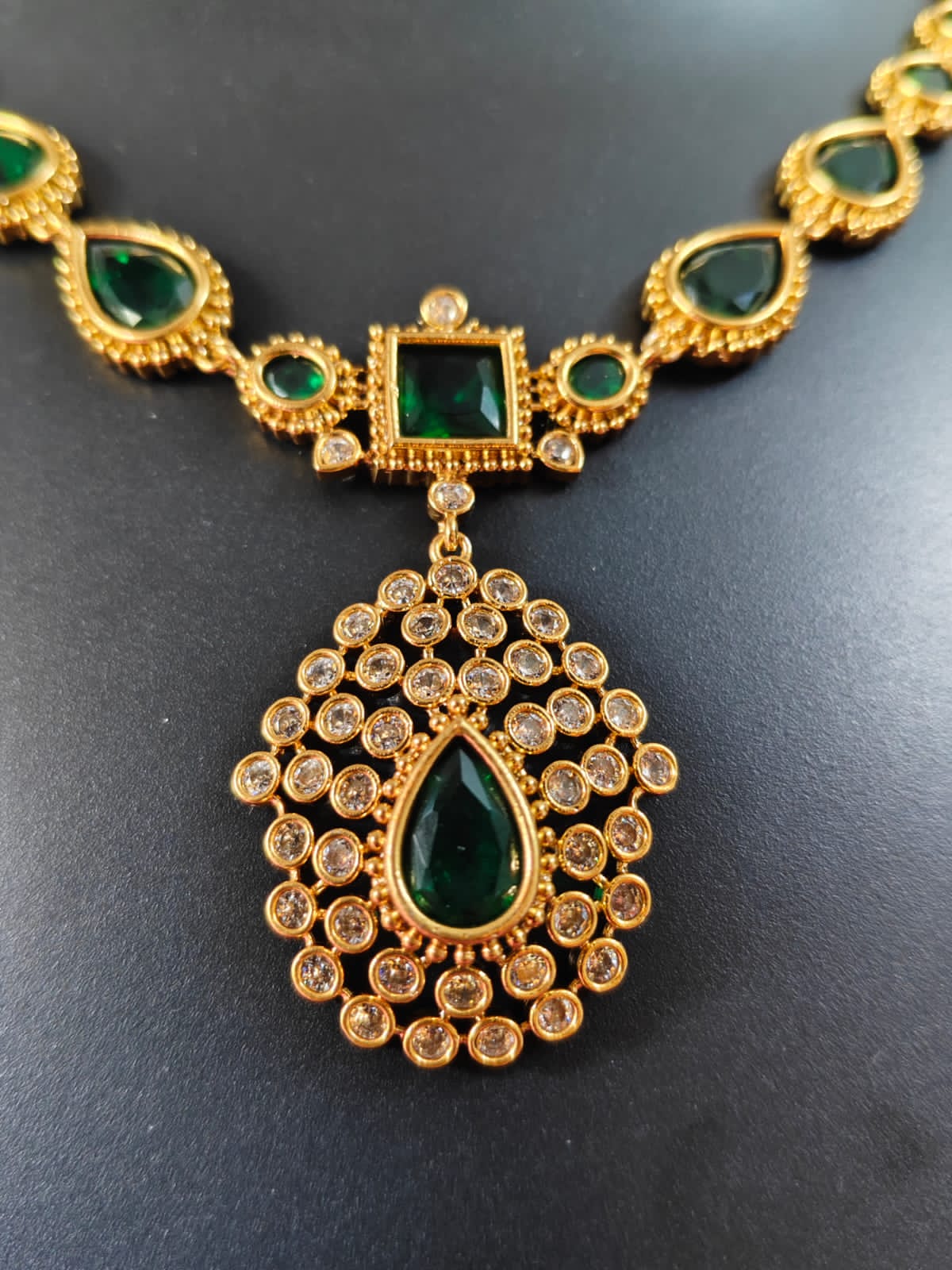 Beautifull AD stone Emarald premium neklace