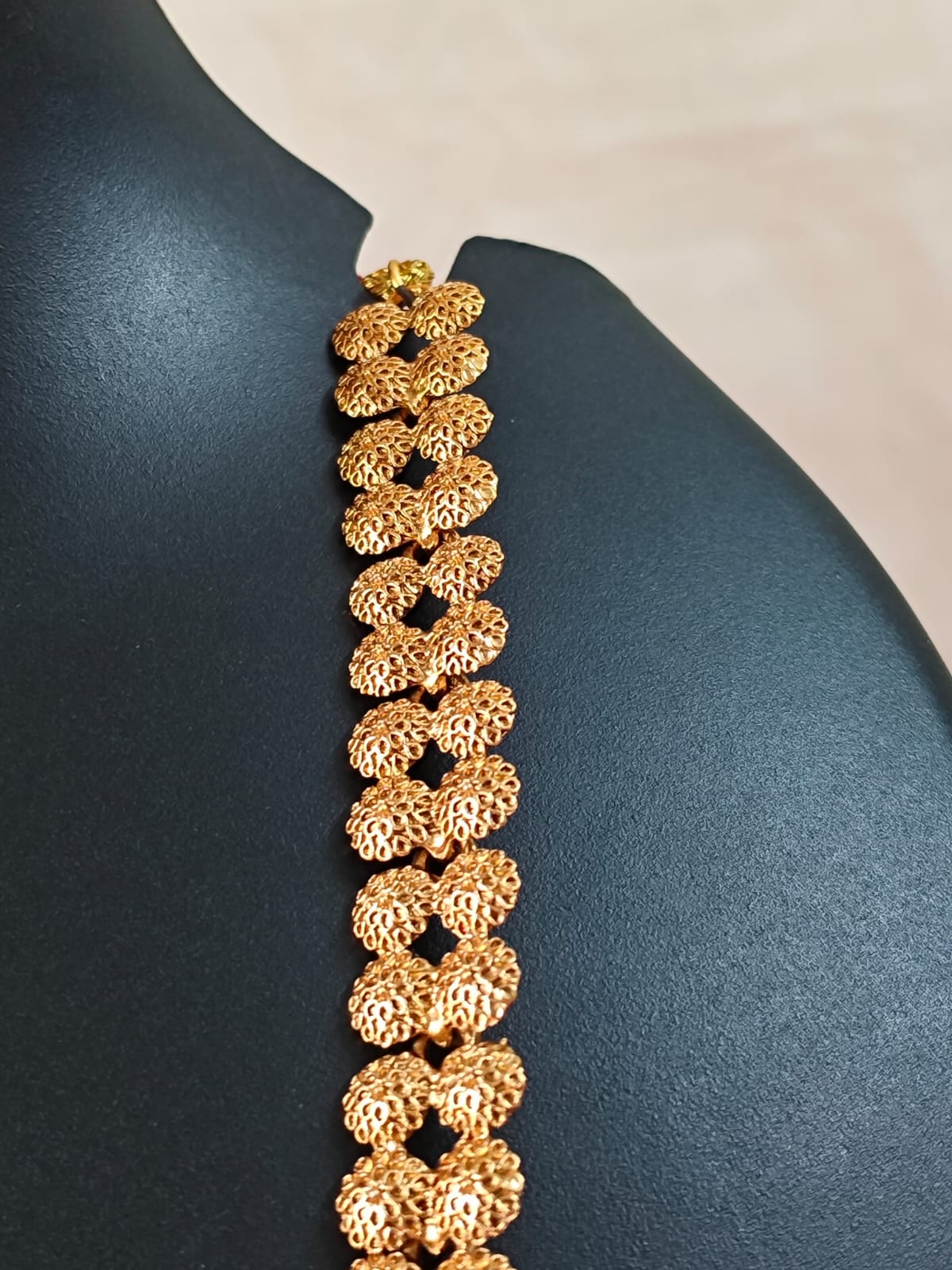 Elagent  premium gold ball haram with pendent