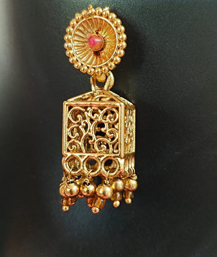 Elagent  premium gold ball haram with pendent
