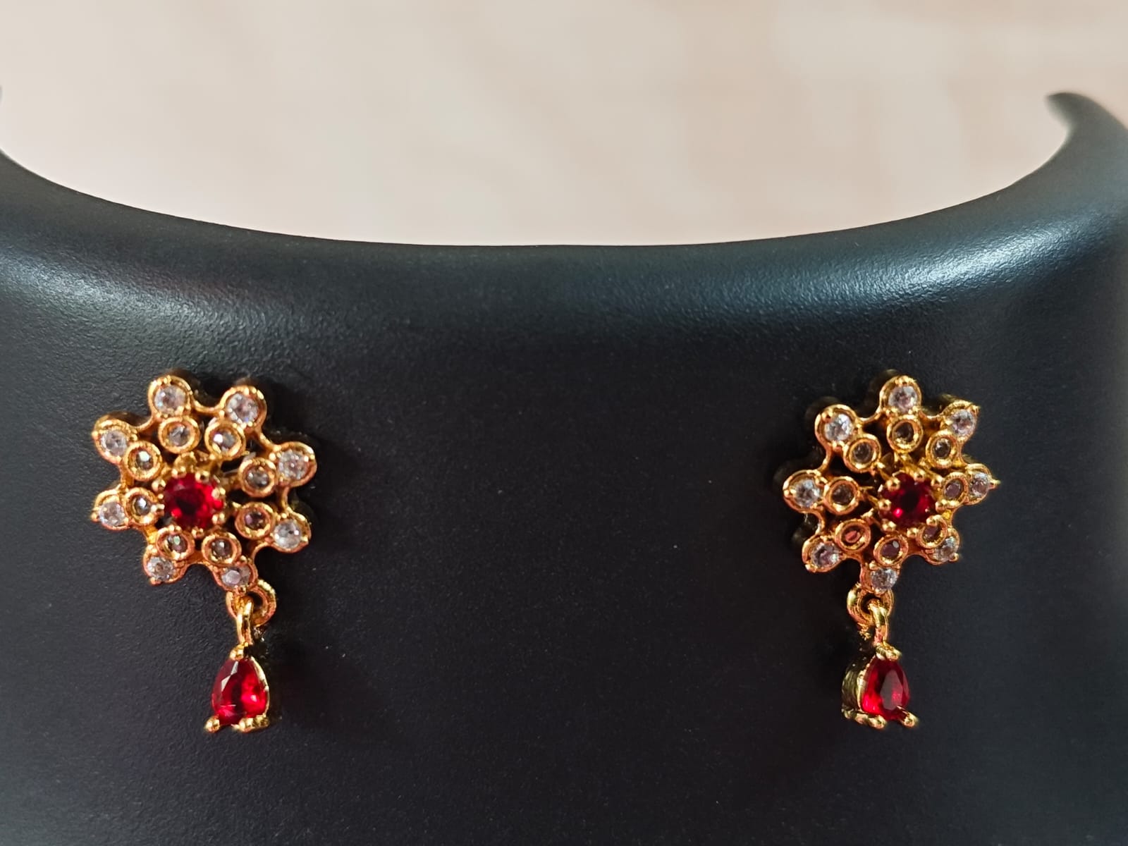 Karimani with floral stone