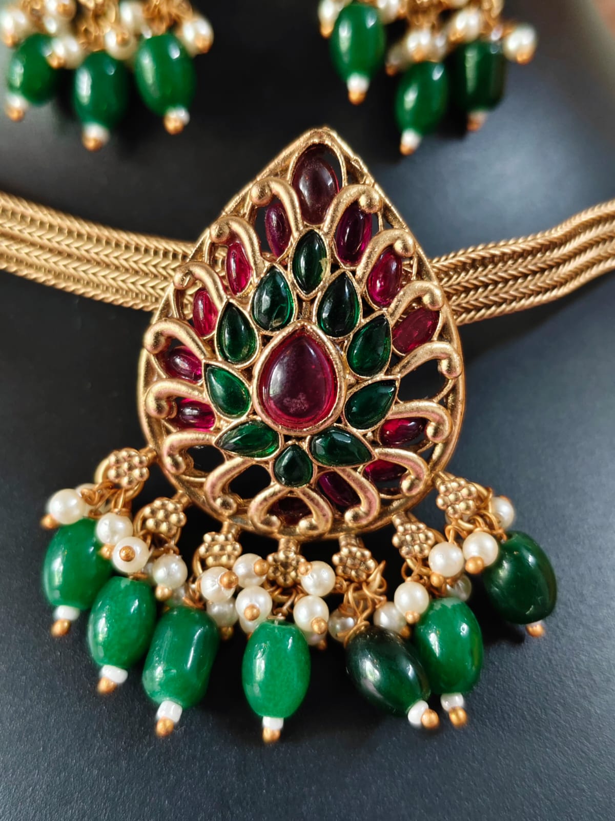 Elegant  Kundan chocker