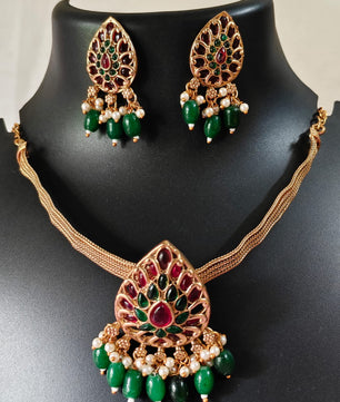 Elegant  Kundan chocker