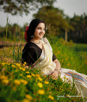 SILVER COLOUR FANCY SET MUNDU