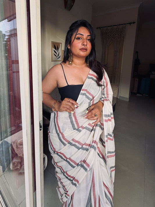 MALARVADI : MULLOTH STRIPES SAREE WITH TUSSLES (HANDLOOM REPLICA)