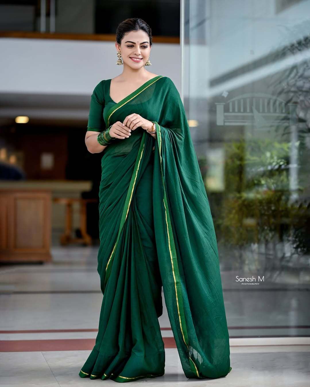 BOTTLE GREEN MUL MUL SAREE – ANU SHREE INSPIRED