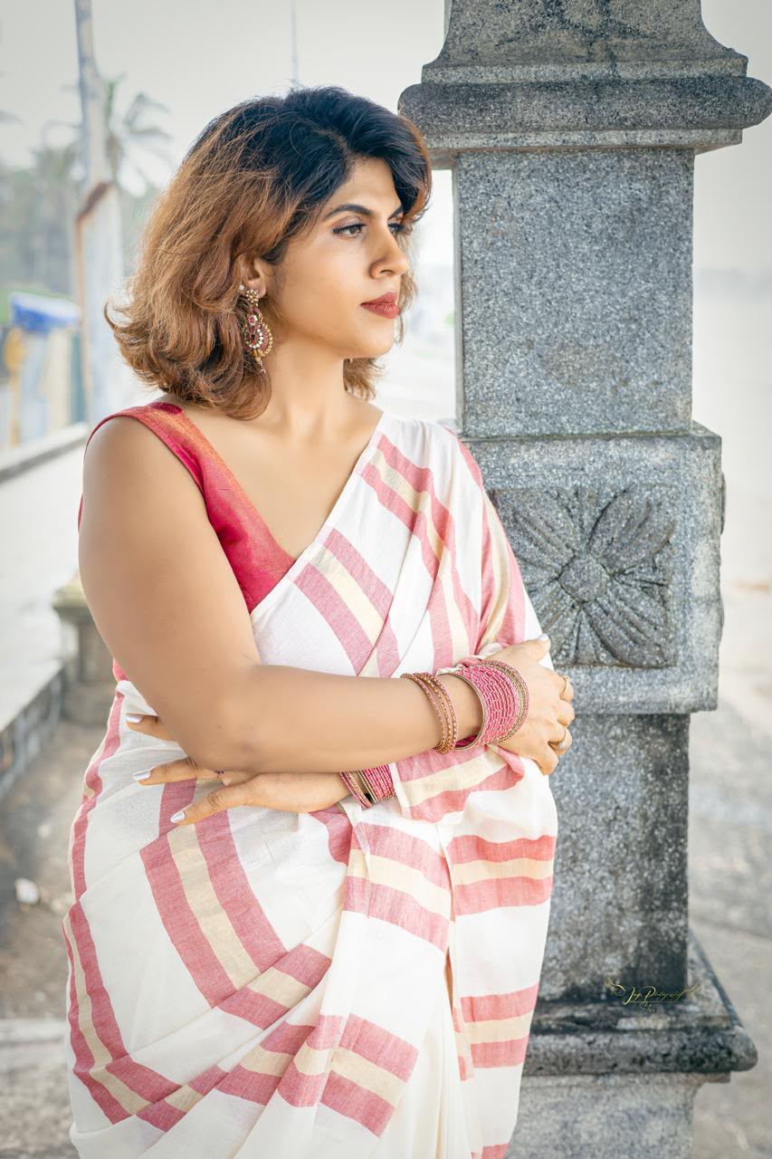 Sarva stripes : Mulloth Stripes Saree half saree model with tussles (handloom replica)
