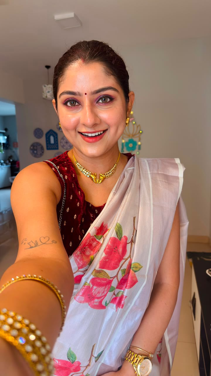 Rose Gold Bloomed Tissue Saree
