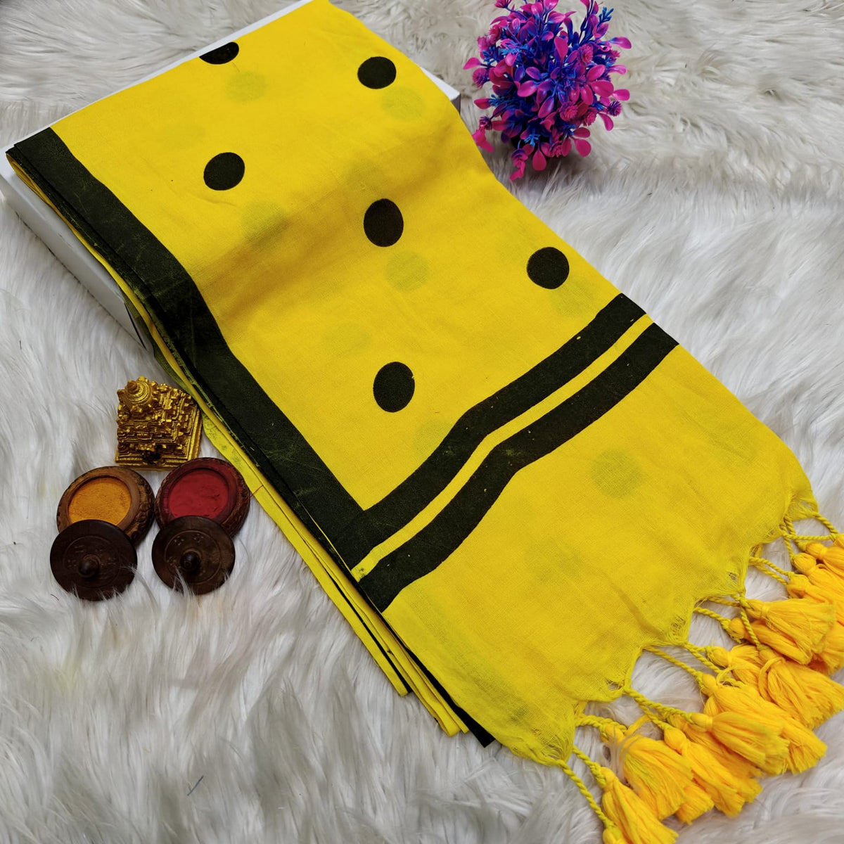 Lola Collections – Premium Ball Print Khadi Cotton Saree