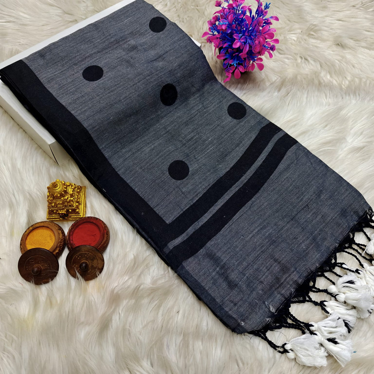 Lola Collections – Premium Ball Print Khadi Cotton Saree