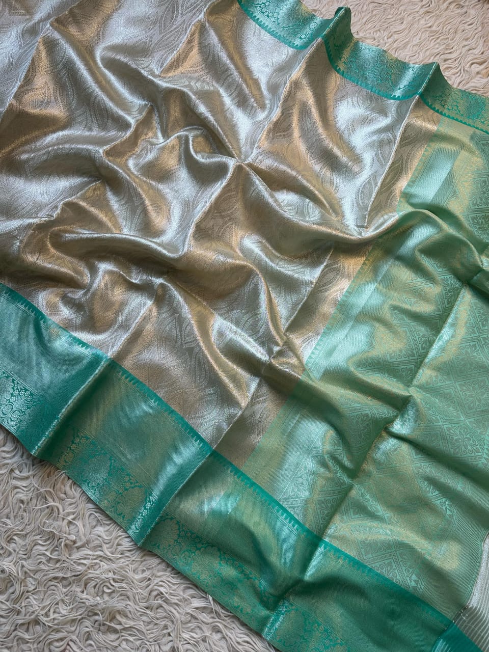 Celebrity-Inspired Saree* 🦋