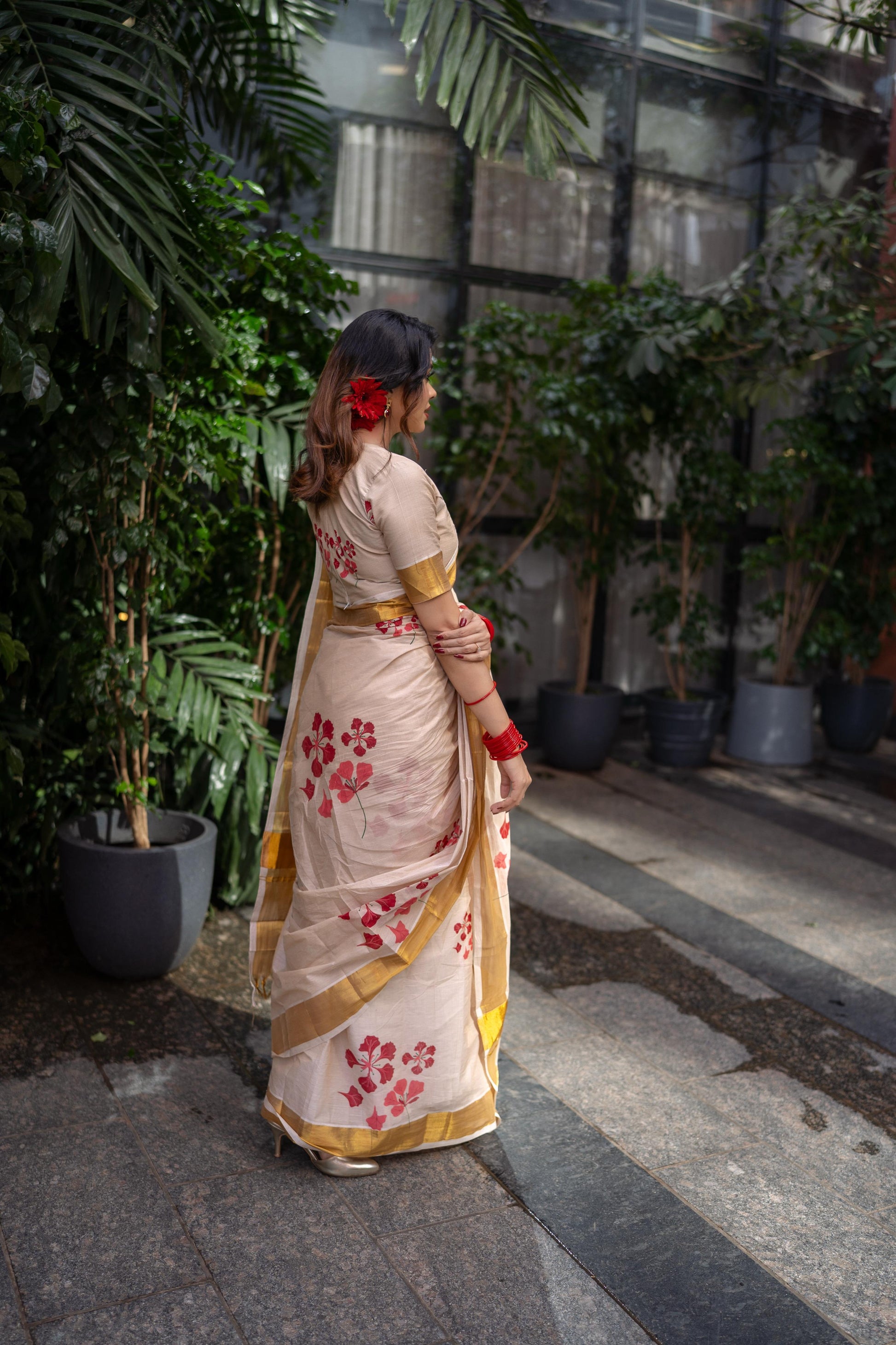 Poonam Saree