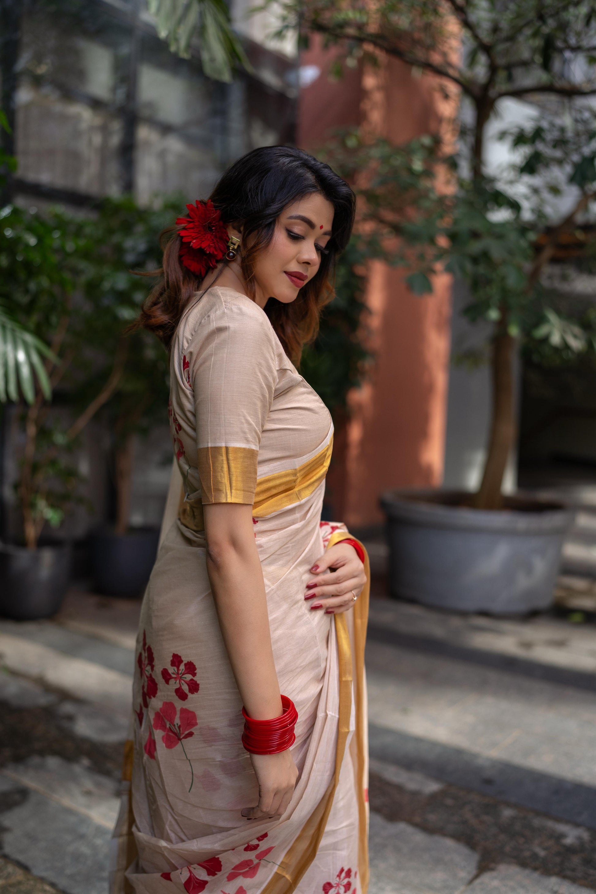 Poonam Saree