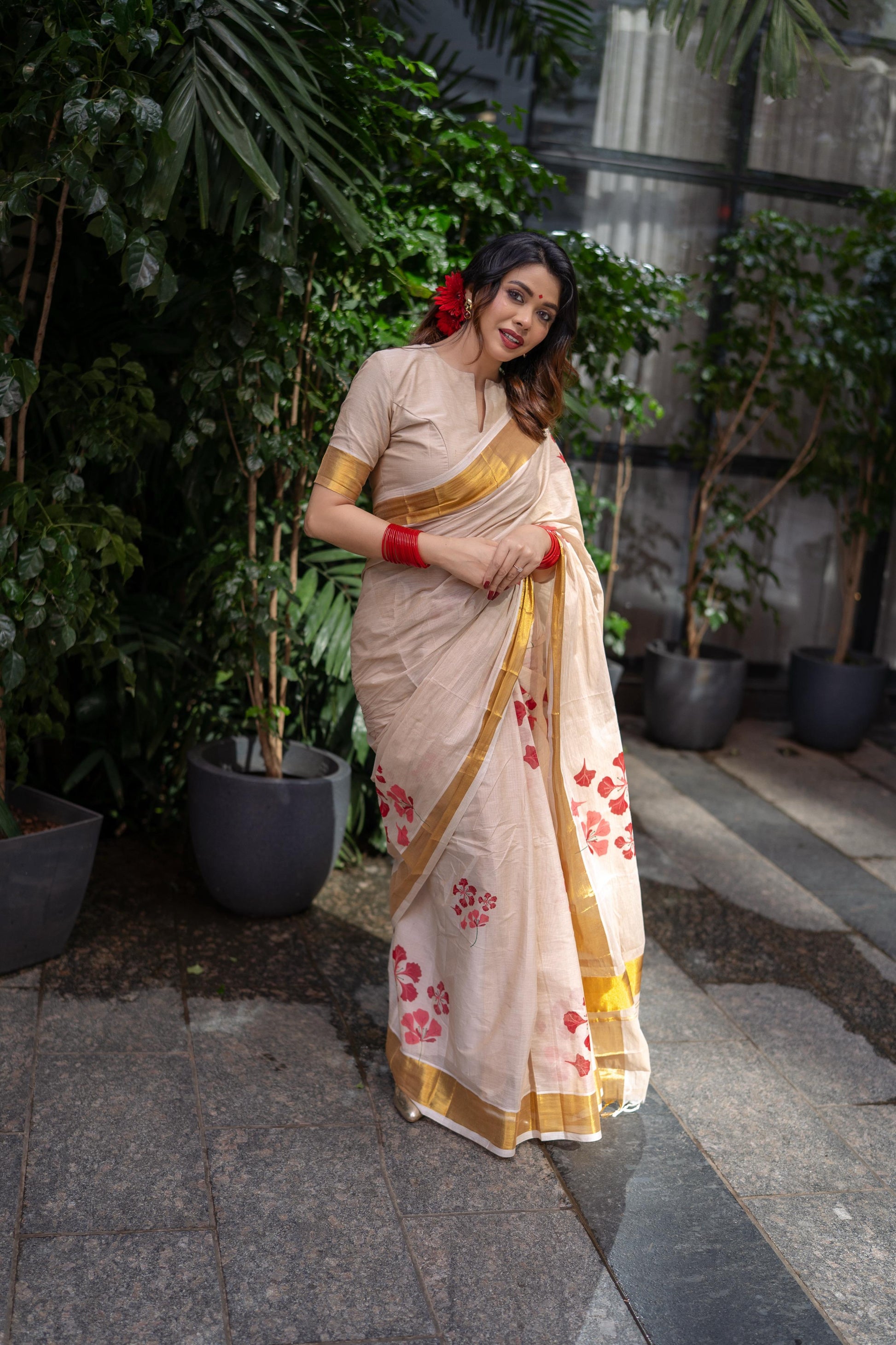 Poonam Saree