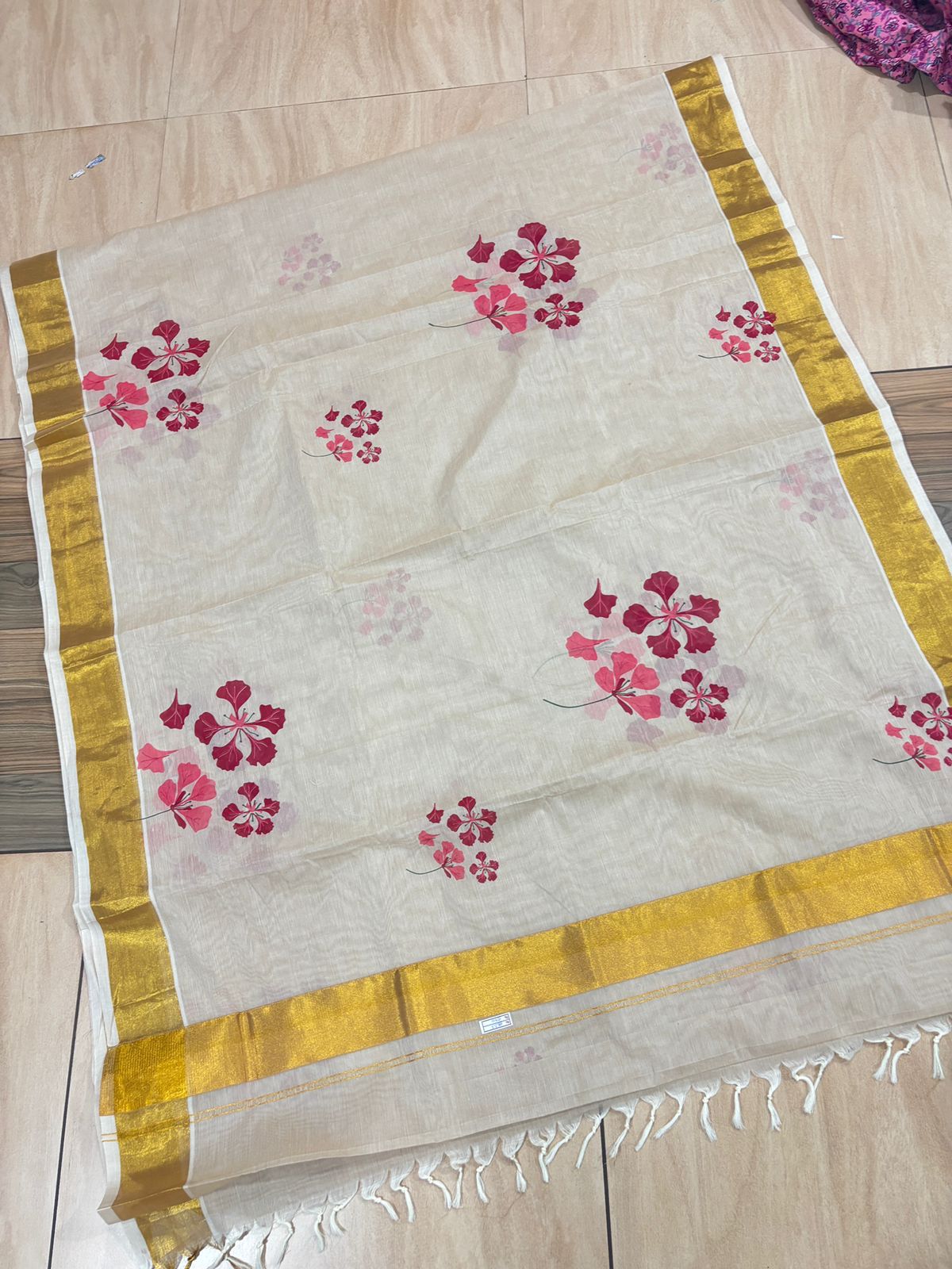 Poonam Saree